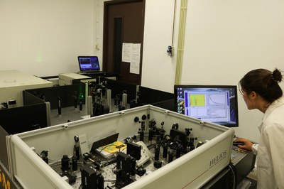 Femtosecond transient absorption spectrometer